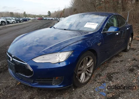 2015 Tesla Model S 70D/85D/P85D из США, поврежденный, VIN 5YJSA1E21FF115724